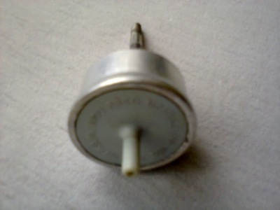 Помпа распылителя стекло перед skoda 100/110 oryg фото №1