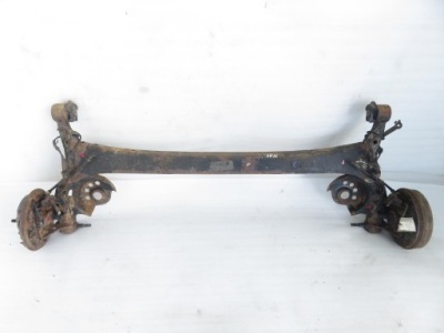 Балка задний  toyota yaris i p1 hb фото №1