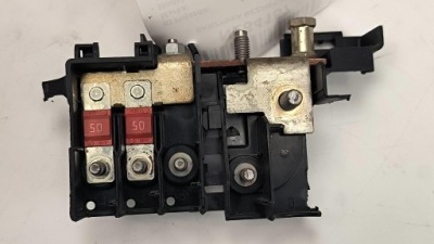 Розподільник струму 80a941823a audi q5 ii fy фото №1