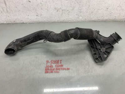 Патрубок труба повітрозабірник повітря peugeot 5008 i 1.6 hdi 10 r 9684789880 фото №1