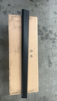 Kia stonic 2018- молдинг na дверь передние правое фото №1