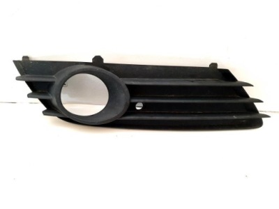 Решётка заглушка бампера правый  opel astra 3 h фото №1