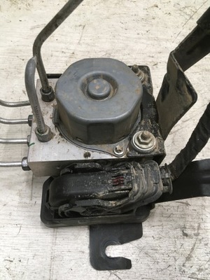 Насос abs dacia sandero ii captur clio 476608644r фото №1