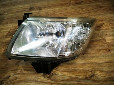 Toyota Hilux VII Lift Lampa Przednia Lewa 12-