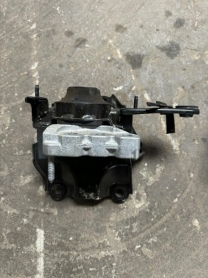 Подушка кронштейн двигуна toyota yaris cross kross 2022 w-wa фото №1