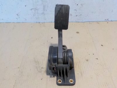 Педаль газа mercedes 814d vario ,a0002900201 фото №1