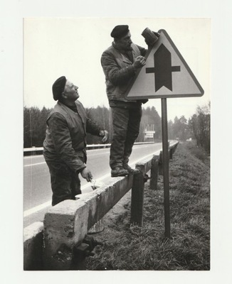 OLSZTYN. Pracownicy RDP na drodze Warszawa - Olsztyn. Fot.: MOROZ