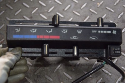 Панель керування вентиляція suzuki swift mk4 фото №1