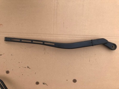 Рычаг правое дворники audi a4 b6 avant 00-06 фото №1