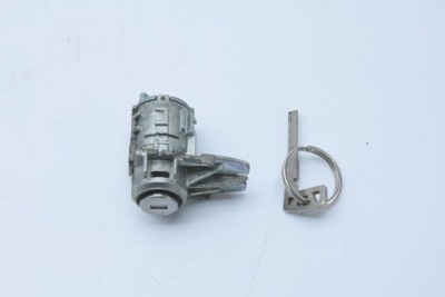 Mercedes-benz sprinter w907 w910 w447 вкладка замка дверь левая перед + жало фото №1