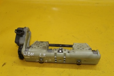 Привід підголівник лівий задня mercedes-benz w211 фото №1