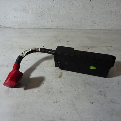 Infiniti fx30 ii коробка запобіжників акумулятор фото №1