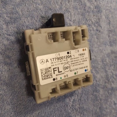 Mercedes-benz оригінальний номер a1779001204 фото №1