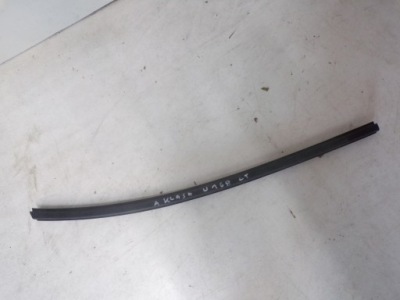 Молдинг уплотнитель левый задний  a klasa w 168 фото №1