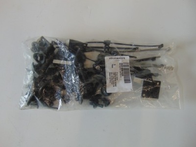 Vw passat b8 болти кріплення бампера задня 3g0898623 фото №1