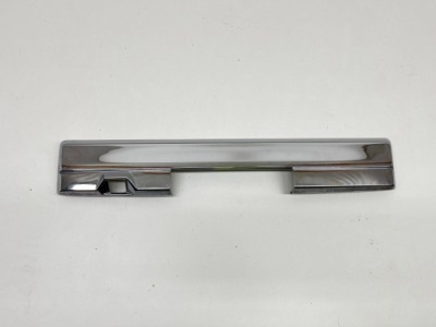 Накладка крышки задняя pod камера do mitsubishi l200 18- 5933a014 фото №1