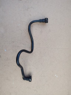 Шланг патрубок трубка пального opel astra iv j zafira iii c 1.6 cdti 13350020 фото №1