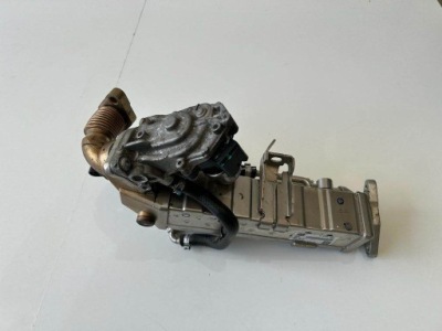 Bmw f10 f20 радіатор вихлопних газів egr 8513691 оригінал фото №1