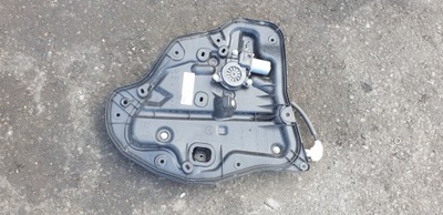 Моторчик подъёма стекло правый задняя mazda cx-3 оригинальный номер eu фото №1