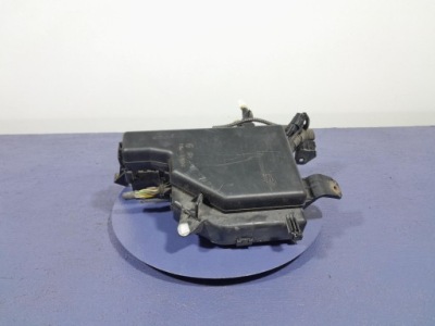 Toyota prius ii xw20 1.5 77 km коробка предохранителей фото №1