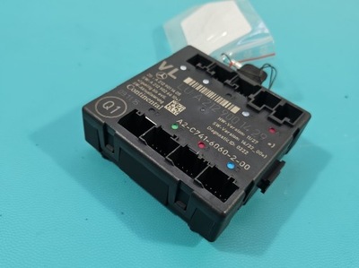 Блок управления модуль дверь pl mercedes w212 a2129001429 фото №1