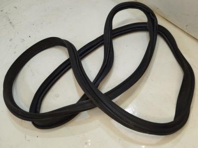 Прокладка крышки багажника audi a1 3d 8x3827705 фото №1