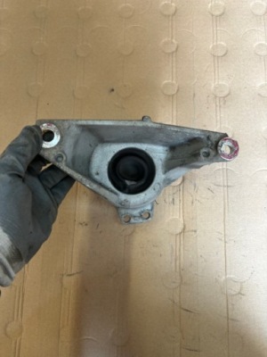 Honda civic viii ufo кронштейн подушка двигателя масляная fn2 type-r k20 06-11r фото №1