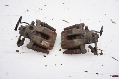 Супорт правий задня peugeot 307 cc 2.0 hdi фото №1