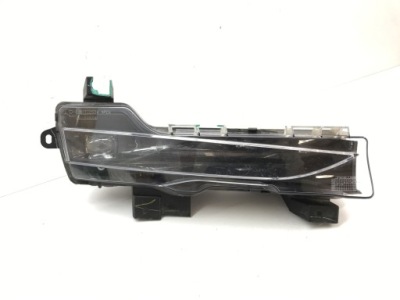 Tesla model 3 протитуманна фара правий led drl 1077396-00-c фото №1