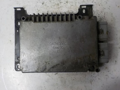 Chrysler бортовой компьютер блок управления p05033116ad фото №1