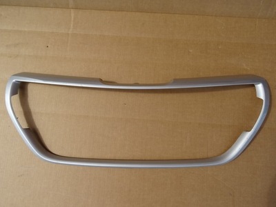 Peugeot 208 lift хром решётка радиатора 9810529377 фото №1