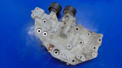 Кронштейн генератора mitsubishi fuso canter 3.0d фото №1