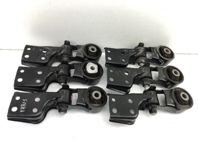 Toyota yaris iii кронштейн подушка двигуна фото №1