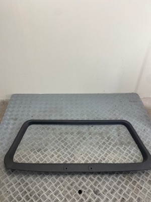 Mitsubishi pajero ii молдинг защита крышки задняя mb692263 фото №1