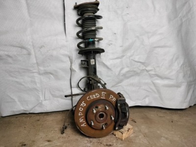 Kia ceed ii 1.6 crdi поворотный кулак правая mcperson przó фото №1