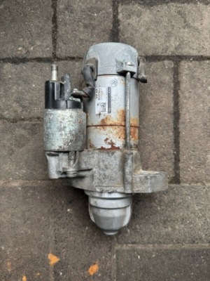 Porsche cayenne 7p5 4.2 стартер 057911023j фото №1