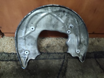 Захист диск лівий перед audi a6 c8 8w0615311e фото №1