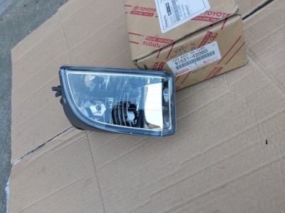 Toyota rav4 00-03 противотуманная фара правый r новый оригинал фото №1