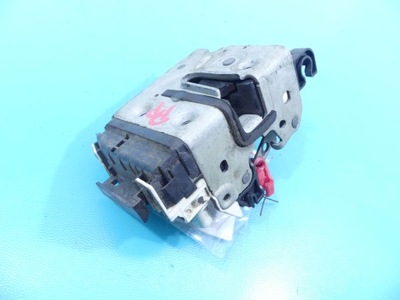 Замок перед правый 4 pin jeep patriot dodge caliber фото №1