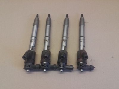 Форсунка kia sorento iii santa fe 2.2 crdi 0445110584 фото №1