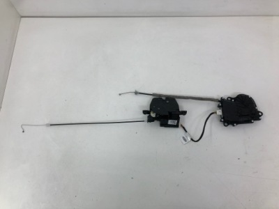 Bmw x5 f15 замок доводчик крышки багажника 7303443 фото №1