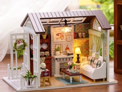 Miniaturowy domek Holiday Times modelarstwo hobby