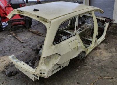 Mercedes e w212 kombi дах блок двигуна стійки фото №1