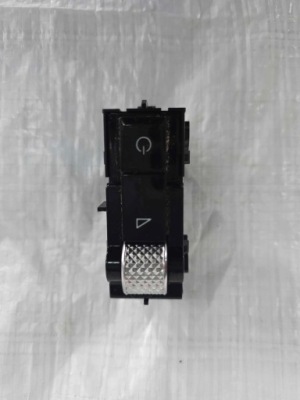 Кнопка консоли центральной ds4 crossback ii 98325348xu фото №1