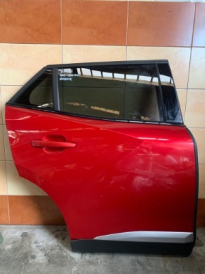 Peugeot 2008 2 дверей правий задній задні комплектна  колір evh фото №1