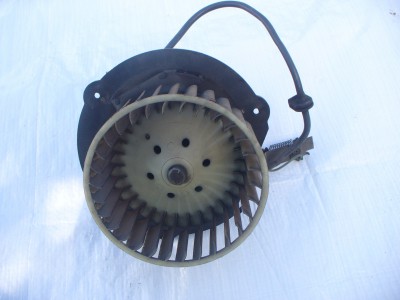 Вентилятор обігрівача bez кондиціонер mercedes w123 1238201642 фото №1