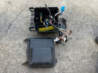 Peugeot expert ii корпус коробка запобіжників роз'єми jumpy ii scudo ii фото №1