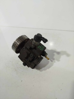 Насос упорскування 0445010102 peugeot partner berlingo фото №1