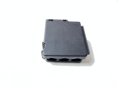 Розподільник струму коробка запобіжників audi 8w0941824am фото №1