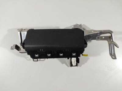 Lexus is300h 13r подушка колінна подушка безпеки uk фото №1